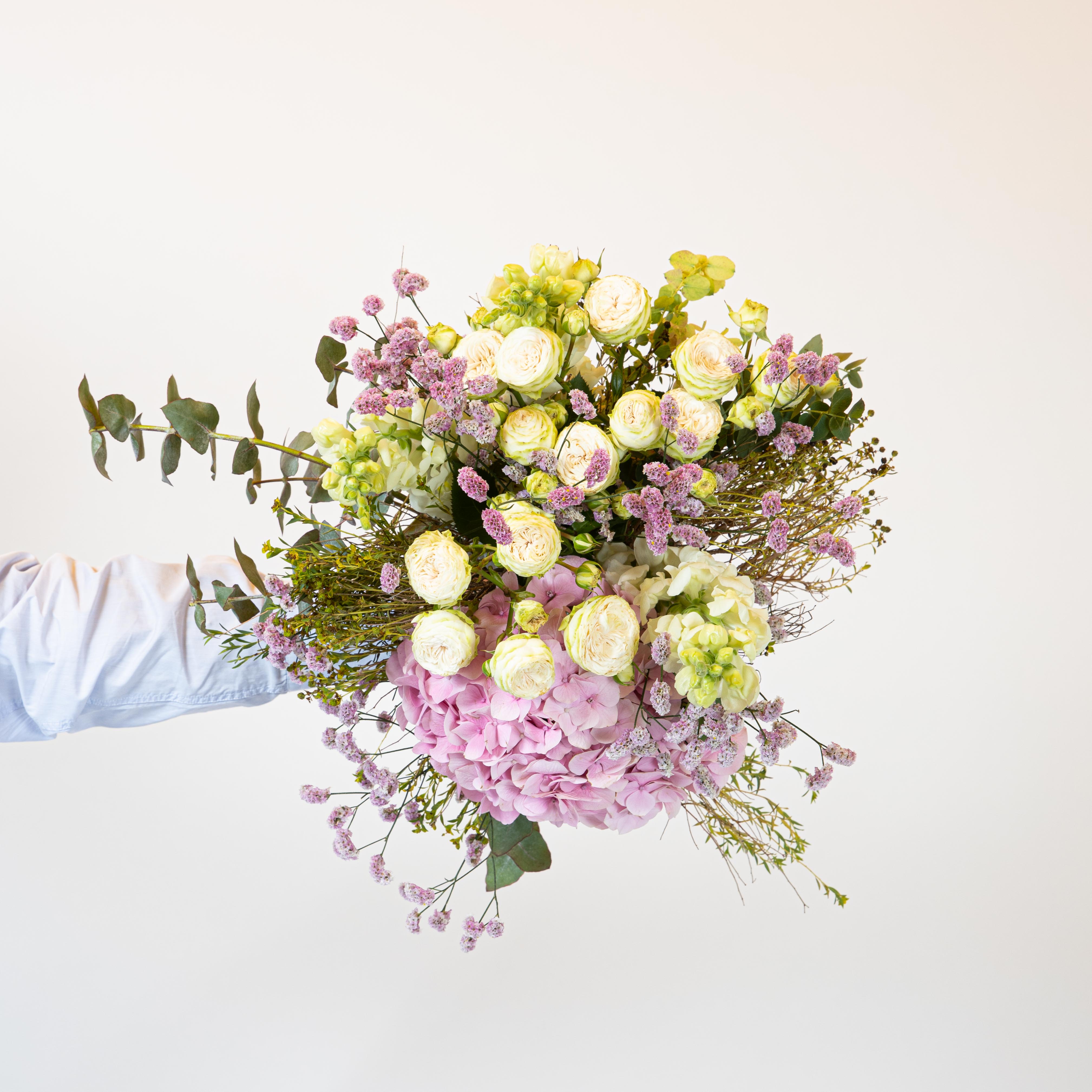 Seasonal pastel blooms bouquet - Image 6
