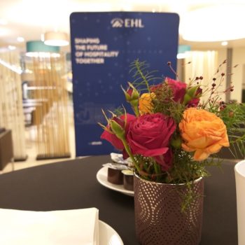 ehl_aula_event_arrangement_cocktail_1_pont_de_chailly_fleurs