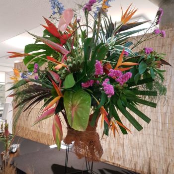 ehl_aula_event_arrangement_colore_1_pont_de_chailly_fleurs