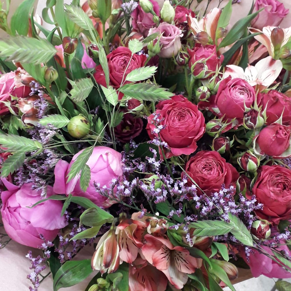 "Tailored" bouquet - Image 12